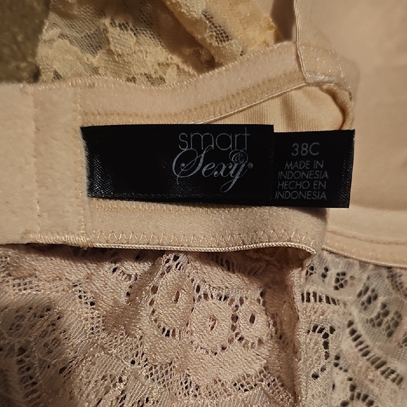 Smart & Sexy Lace Bralette in Soft Cream - Picture 3 of 3